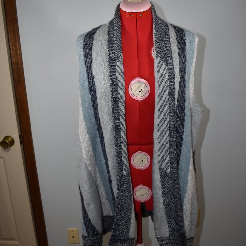 sweater vest